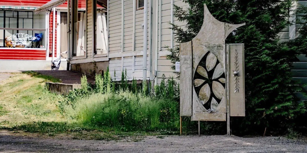 Holzhaus mit Verzierungen in Filipstad