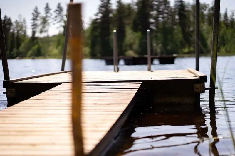 Badesteg am See